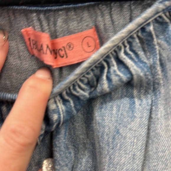 BlankNYC Next in Line Denim Shirt. - Picture 4 of 5